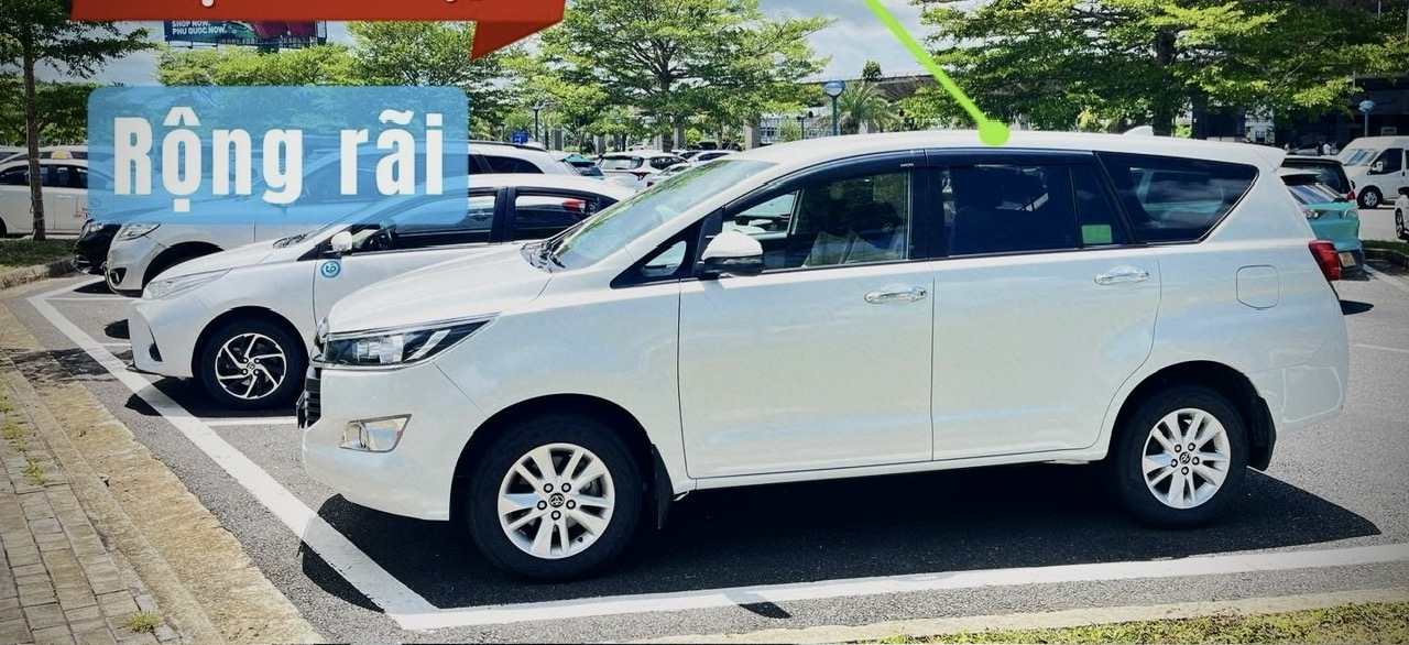 thuê xe Phú Quốc Innova